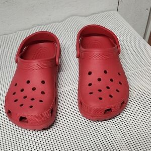 Red Casual Slip-On Clogs